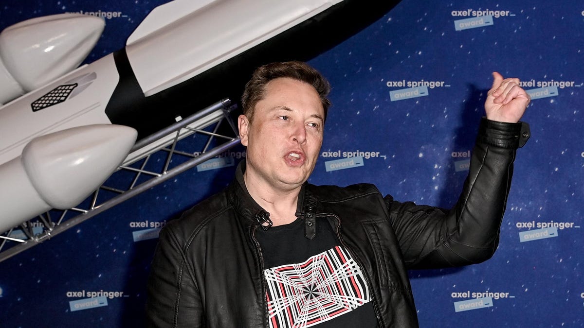 Twitter reacciona a la adquisición de Twitter de Elon Musk