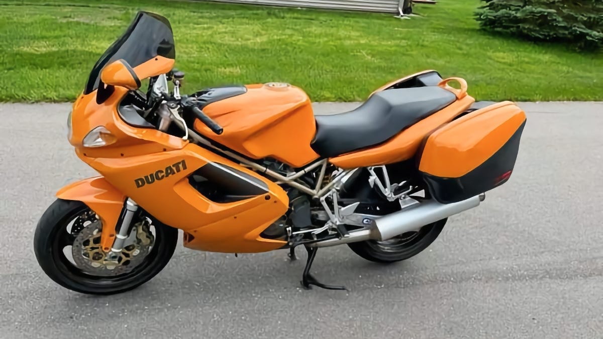 Wird diese 99er Ducati ST4 für 3.500 Dollar im Handumdrehen zugeschlagen?