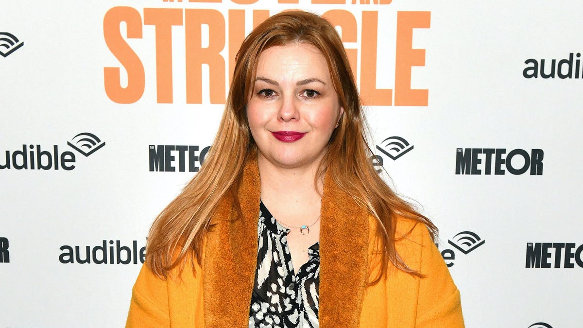 Amber Tamblyn Wants Us To Listen To Britney Spears