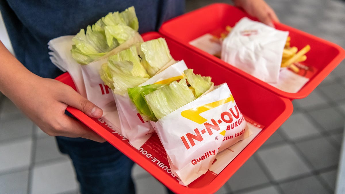 Why In-N-Out Adds a Free Bible Verse to Your Order