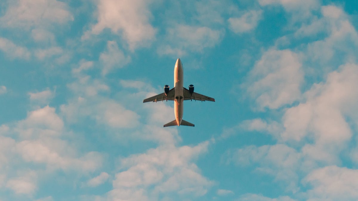 How to Find Cheap Flights: Kiwi, Skyscanner, Kayak, Google