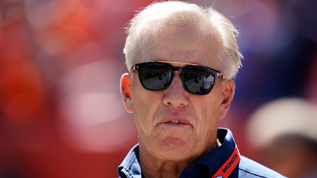 Read more about the article John Elway out as Broncos consultant