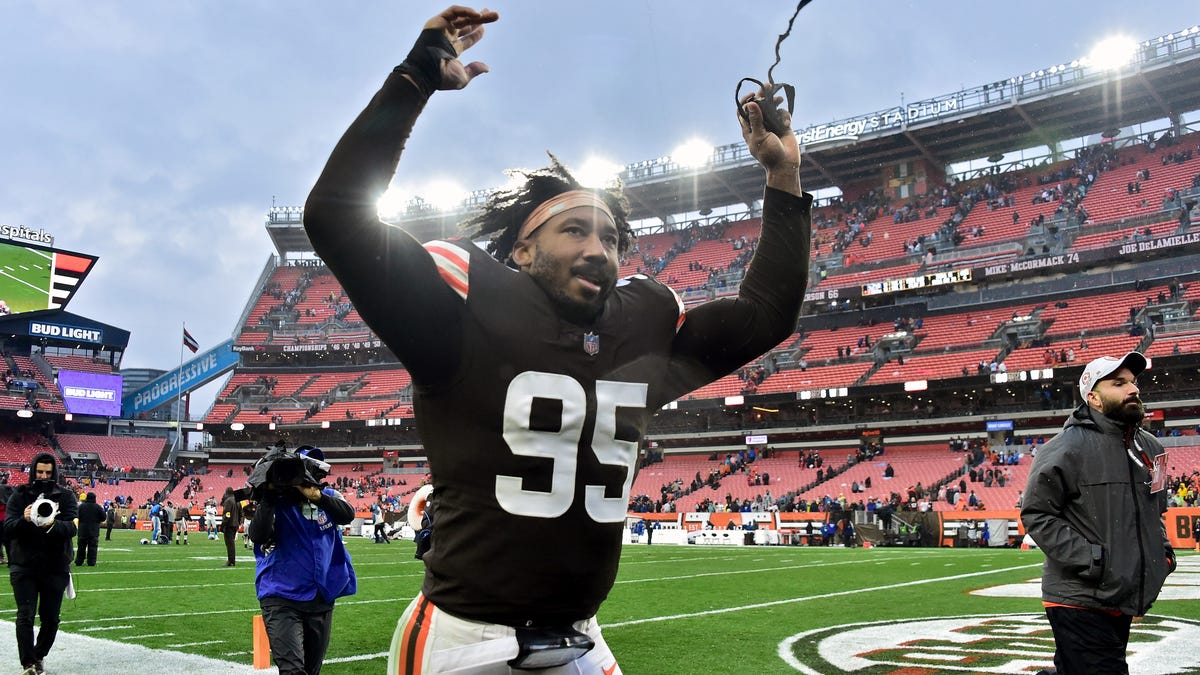 Browns' Myles Garrett is a superior pass rusher to Steelers' T.J. Watt