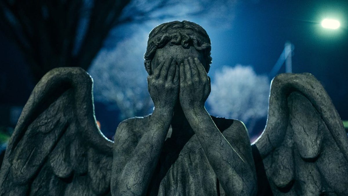 Doctor Who S Weeping Angels Get A Scary Video To Themselves