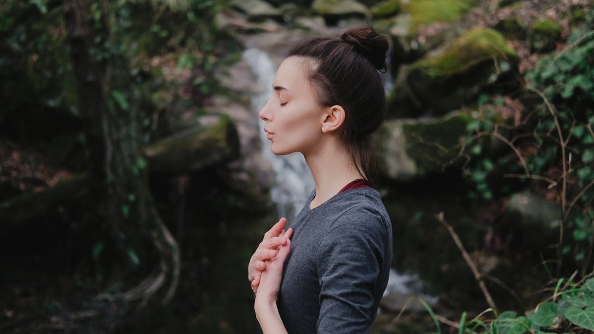 6 of the Easiest Breathing Exercises to Help Relieve Your Anxiety and Stress