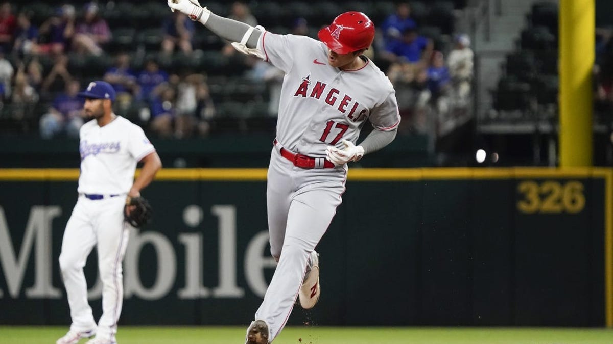 Read more about the article Angels, Rangers seek more fireworks as series continues