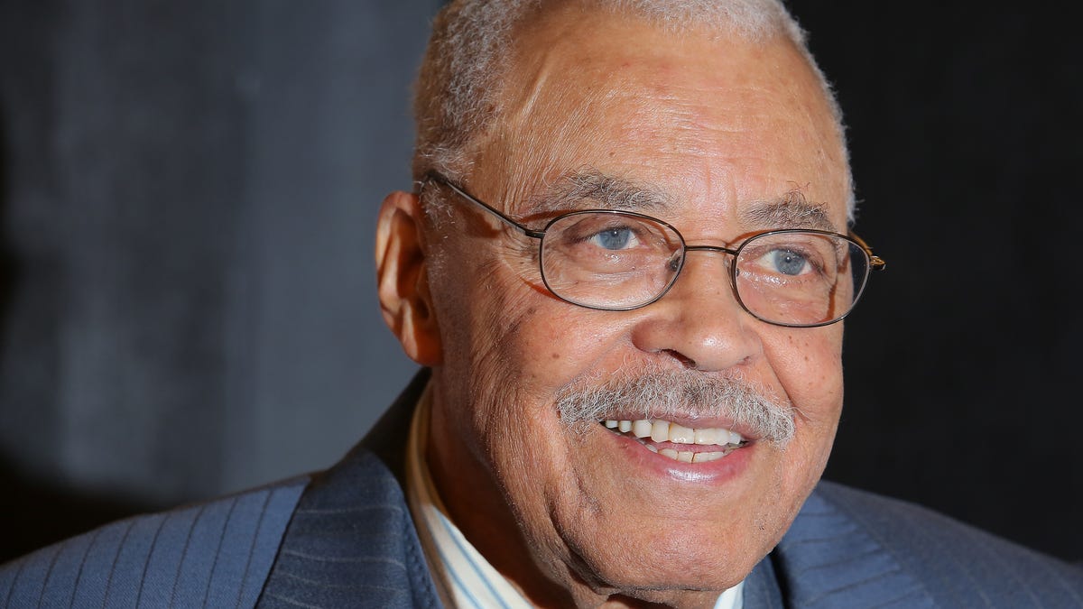James Earl Jones Returns to Voice Darth Vader in 'ObiWan Kenobi'