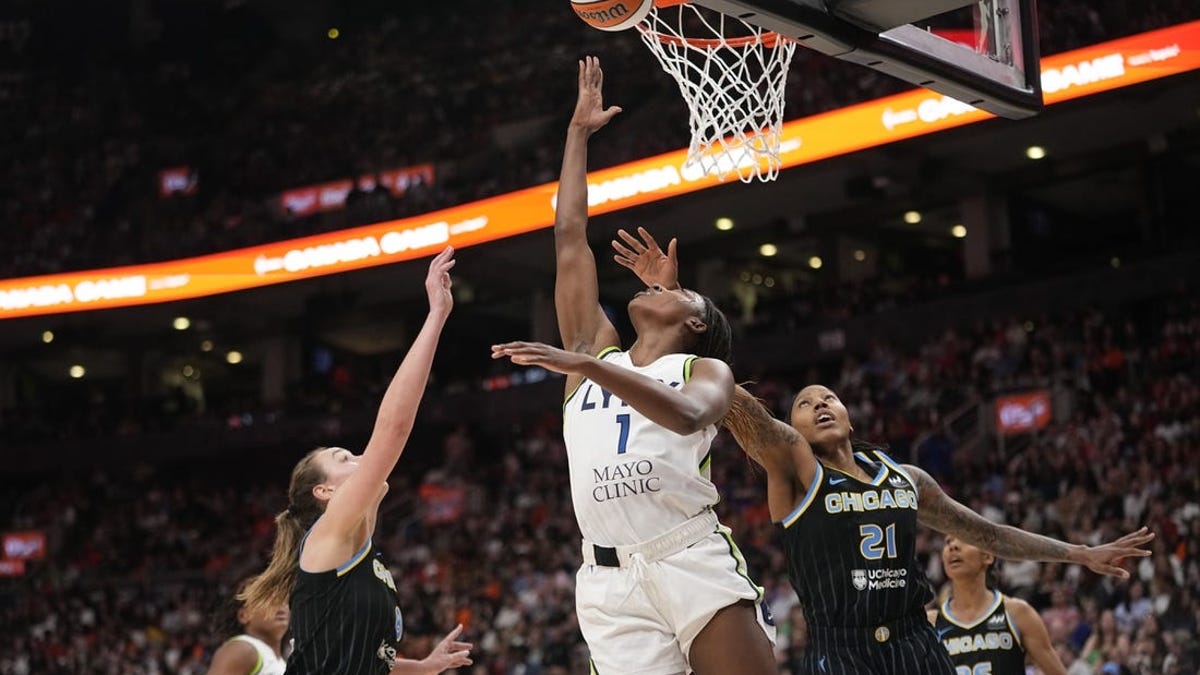 Minnesota Lynx Aim to Improve Playoff Position Against Indiana Fever