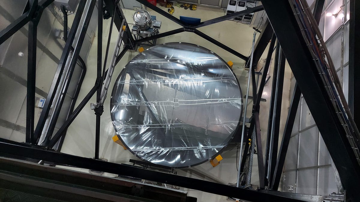 インドの液体鏡式望遠鏡は夜空を観測する準備ができています