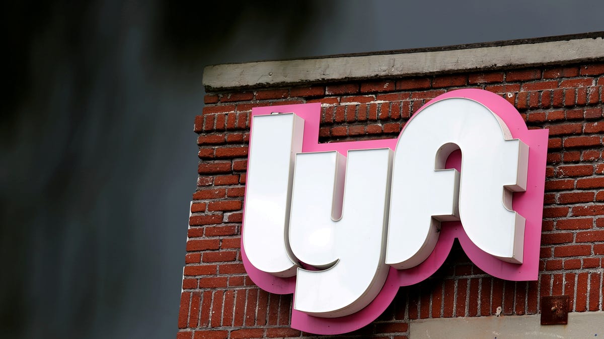 Lyft plans to lay off more than 1,000 employees