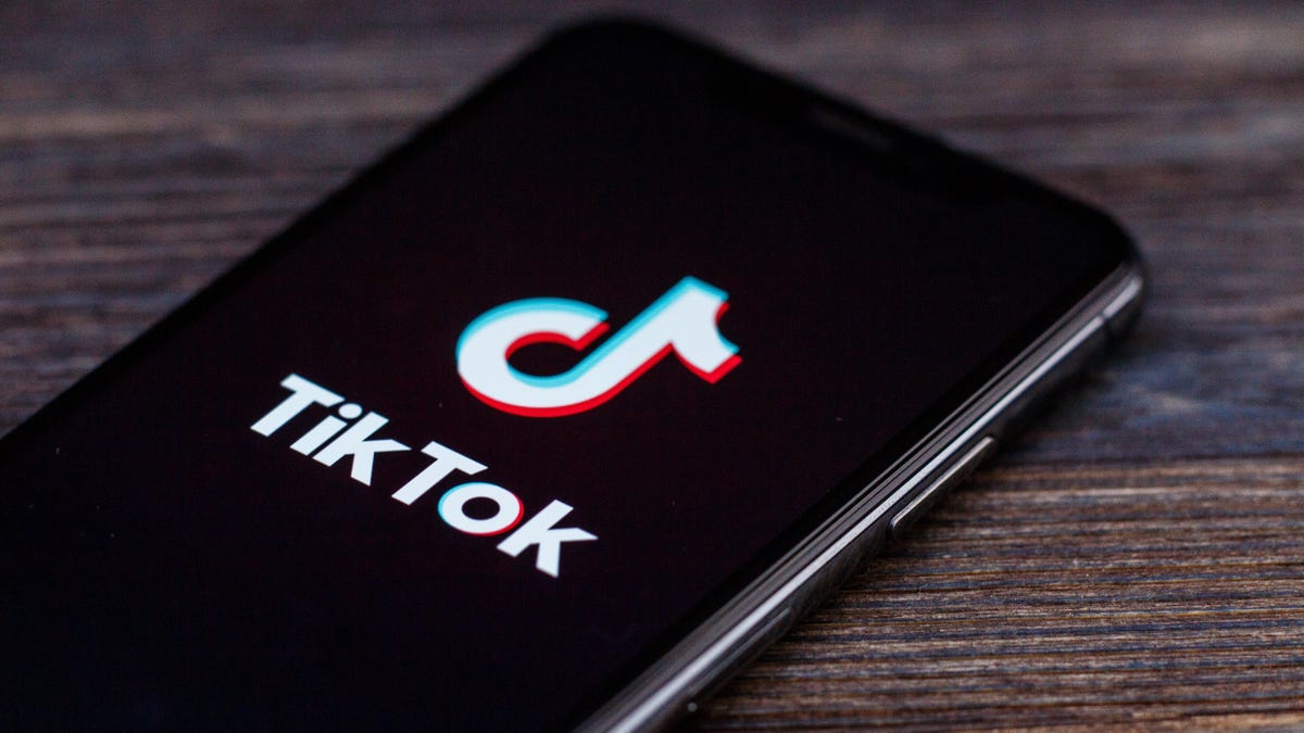 You Can Now 'Repost' on TikTok (Maybe) thumbnail