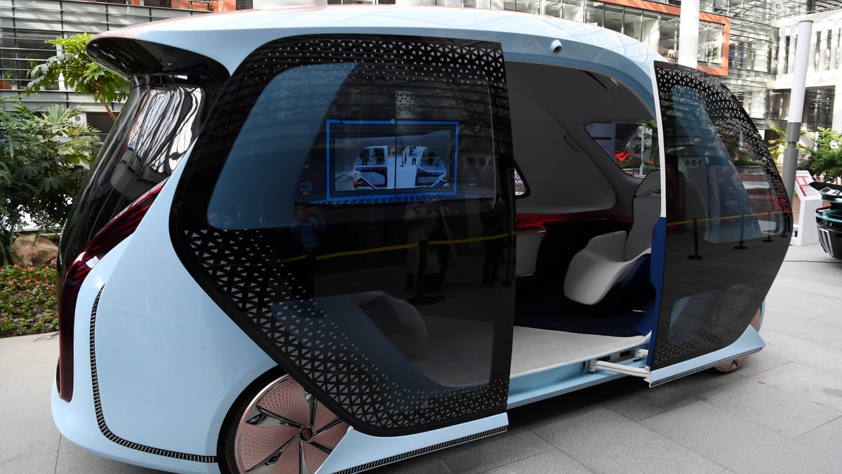 Sure, Why Not: Regulator Says Self-Driving Cars Don't Need Brake Pedals or Steer..