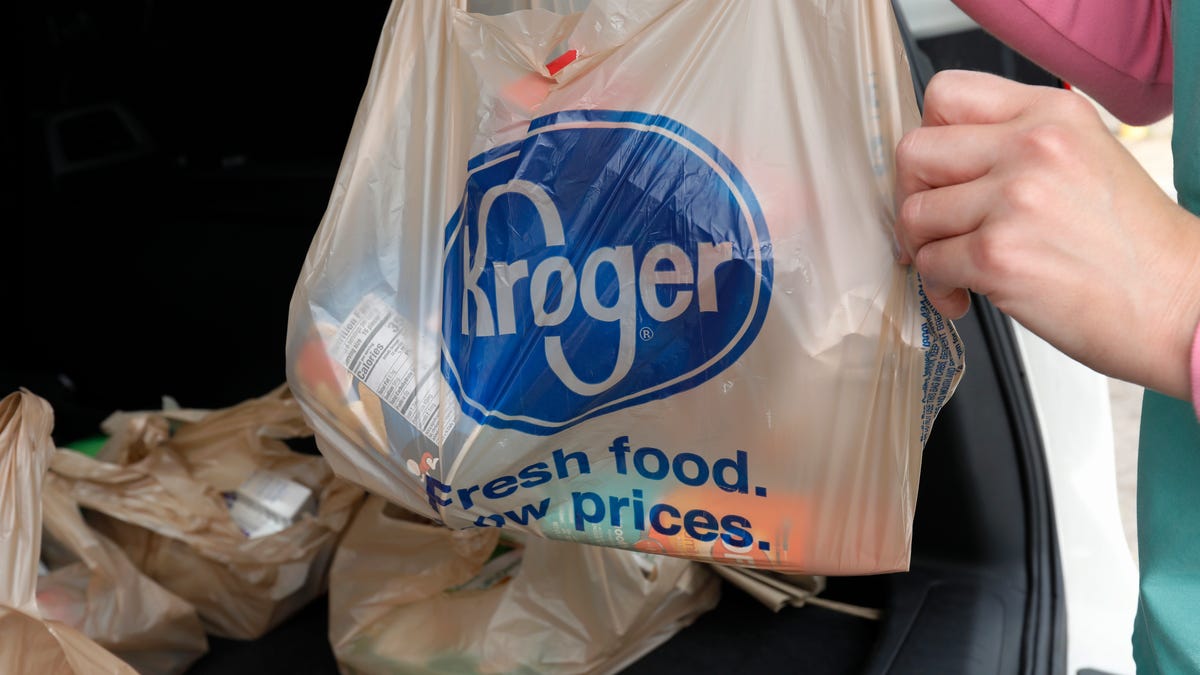 Kroger and Albertsons Unload Multiple Stores to Facilitate the Merger of America’s Leading Grocery Giants
