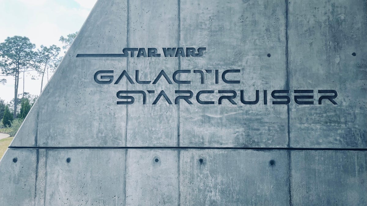 Disney World Star Wars Galactic Starcruiser Focuses on Sequels