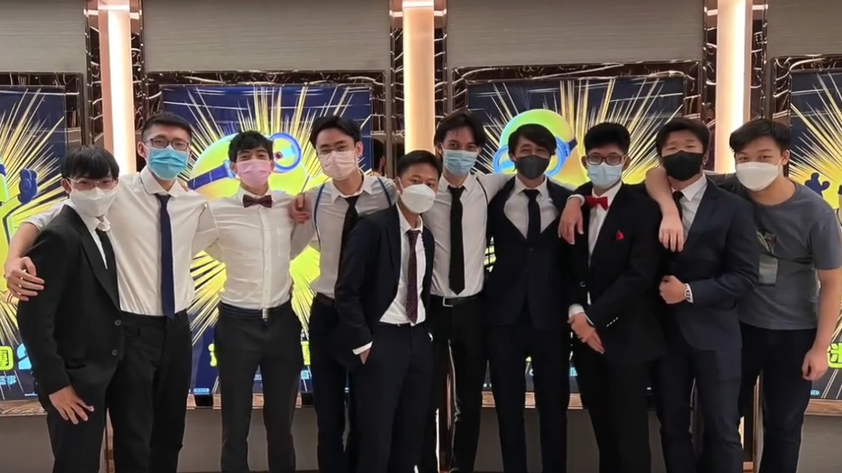 Behind the rise of "Gentleminions," the teenagers wearing suits to go see the new Minions movie - The A.V. Club : The trend involves nothing more than wearing a suit to see Minions: The Rise Of Gru  | Tranquility 國際社群