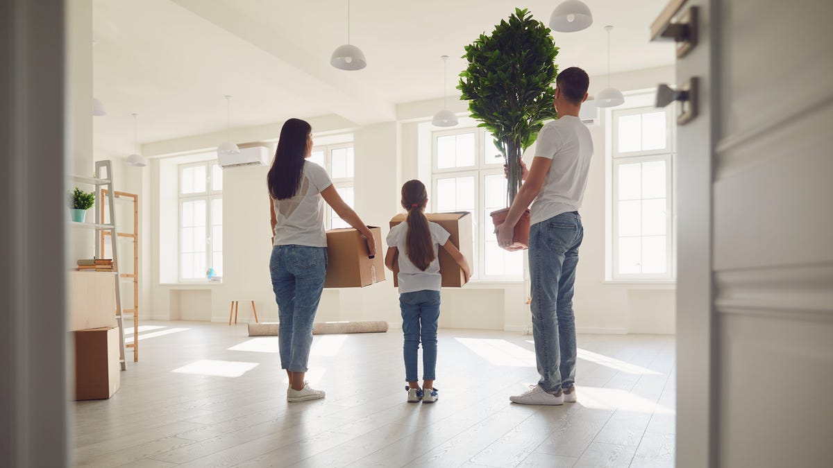An Age-by-Age Guide to Preparing Kids for a Big Move