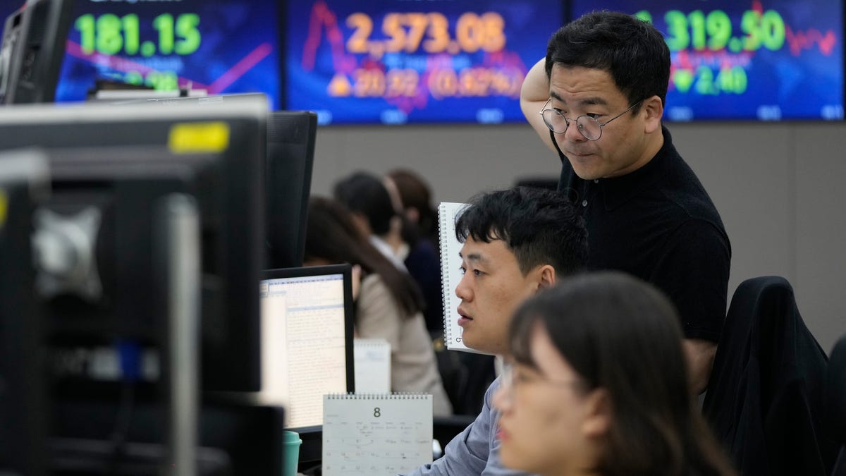 Stock market today: Asian shares trade mixed ahead of a key US jobs report