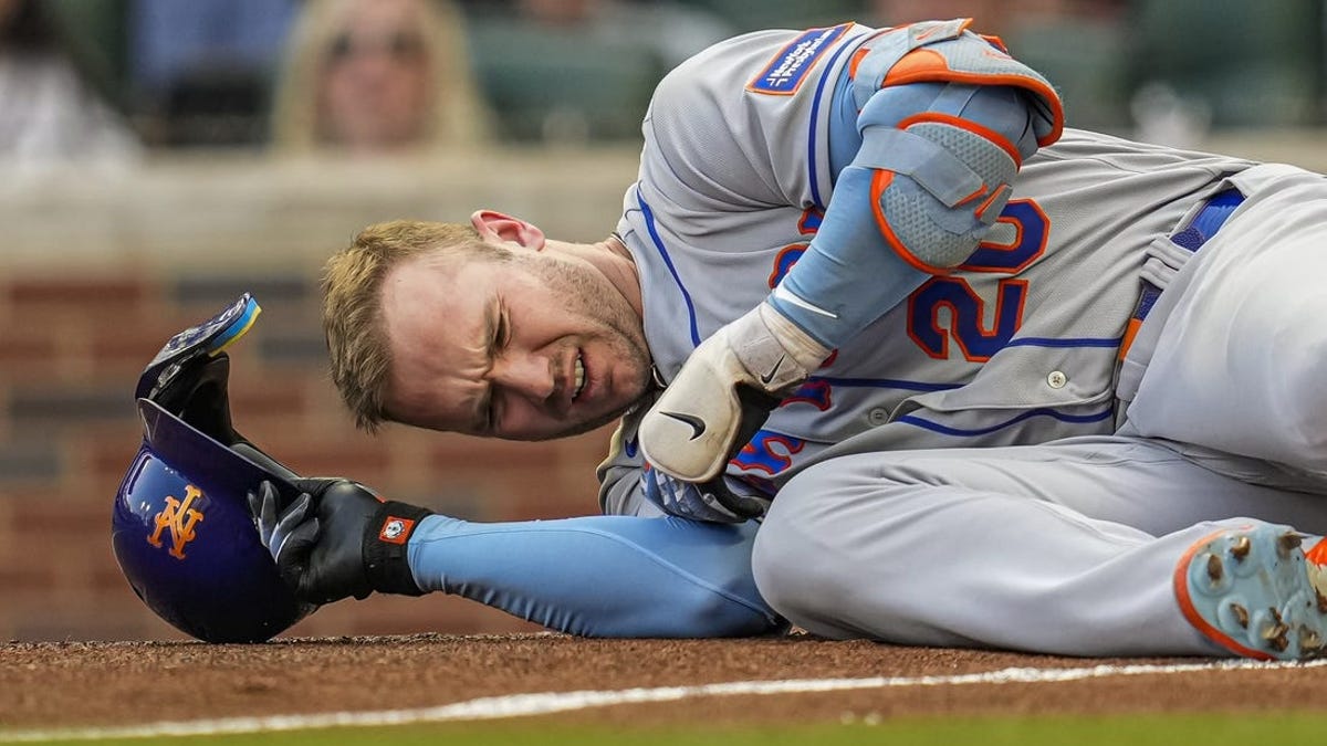 Mets 1B Pete Alonso (wrist) misses first game of season