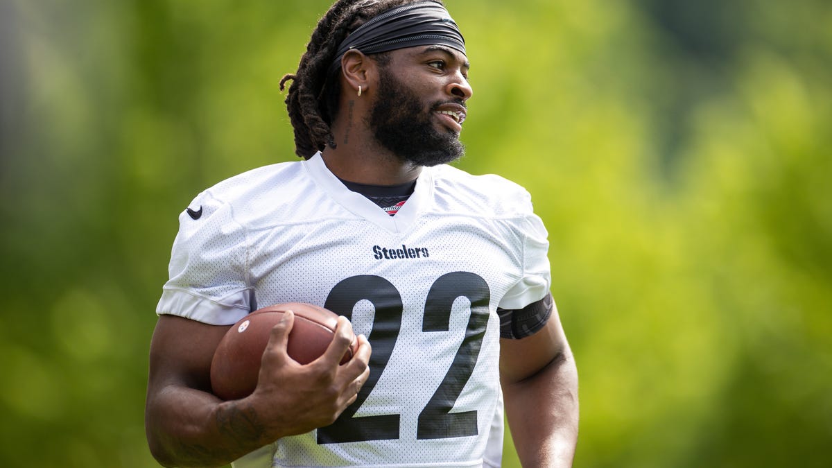 The Steelers seem intent on running Najee Harris into the ground