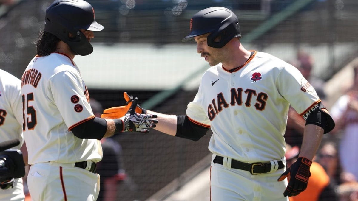 Likely sporting new-look lineup, Giants host Pirates