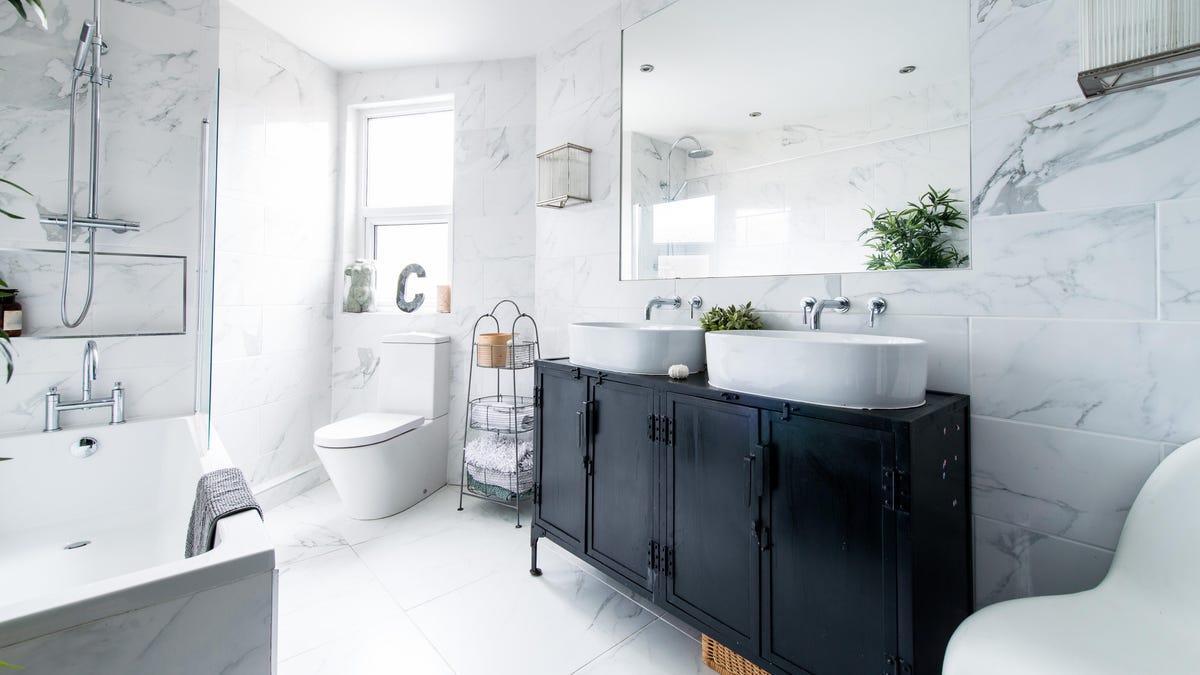 Cheap and Easy Ways to Update Your Bathroom