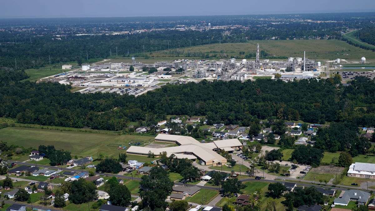 How One Louisiana Chemical Plant Poisoned An Entire Black Neighborhood