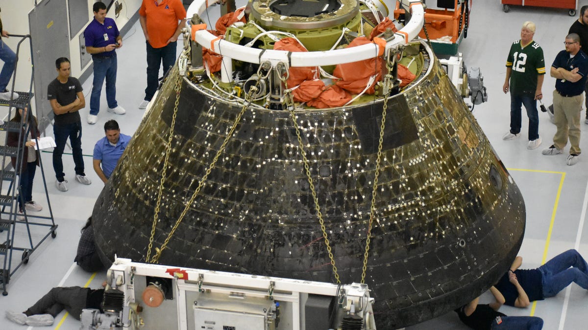 La NASA afferma che lo scudo termico di Orion sembrava traballante dopo la missione lunare Artemis 1