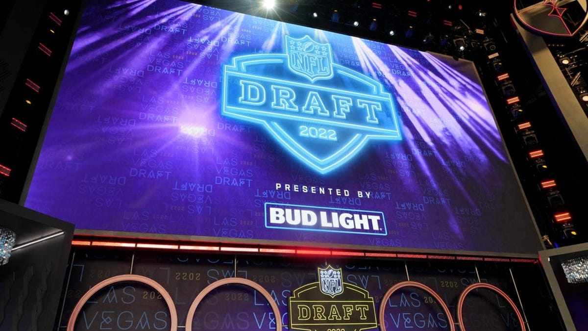 49ers lead way with 7 of NFL's compensatory draft picks