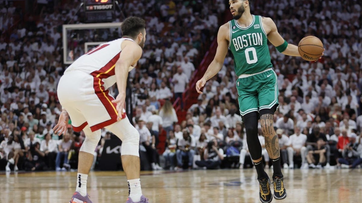 Derrick White strikes at buzzer, Celtics force Game 7 vs. Heat