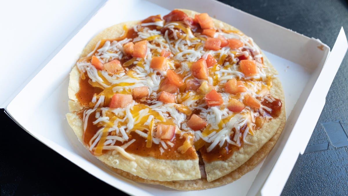 We can almost taste the Mexican Pizza again.