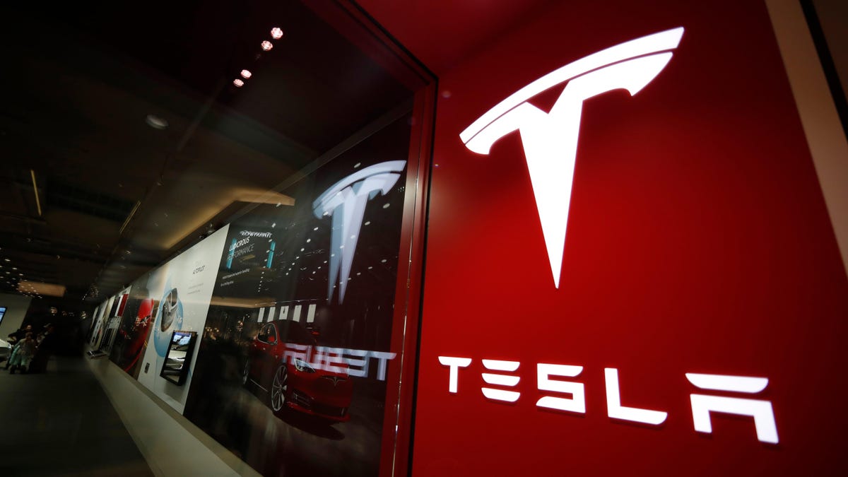Tesla Recalls Its Semi Trucks Just Three Months After Release