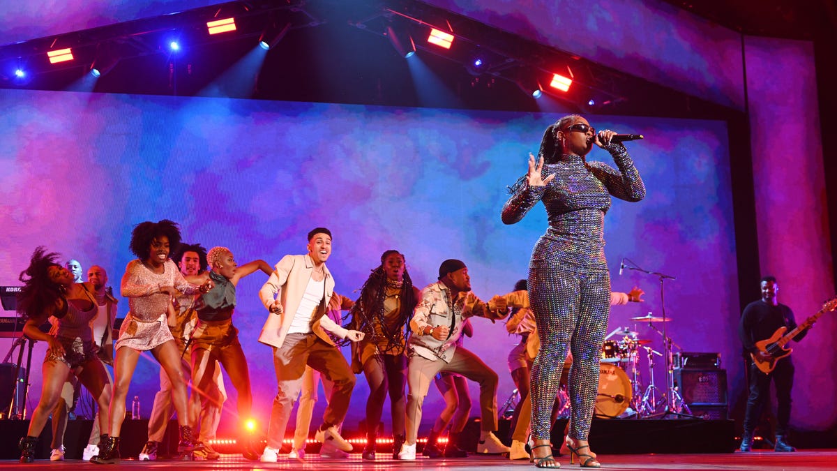 South African And Nigerian Artists Won Big At The Grammys south-african-and-nigerian-artists-won-big-at-the-grammys