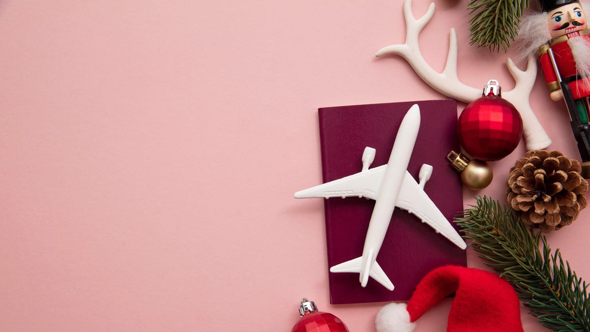 The best and worst days to fly during the holidays this year