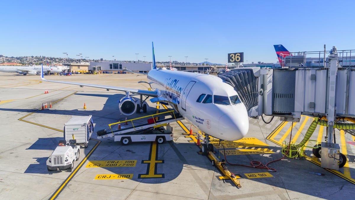 JetBlue and Southwest Are Having Major Sales Right Now