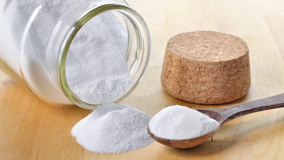 How Baking Soda, of All Things, Can Help Your Workout