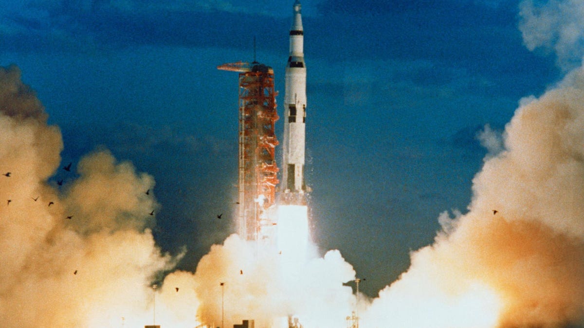 Il suono del razzo Saturn V della NASA non ha sciolto il cemento