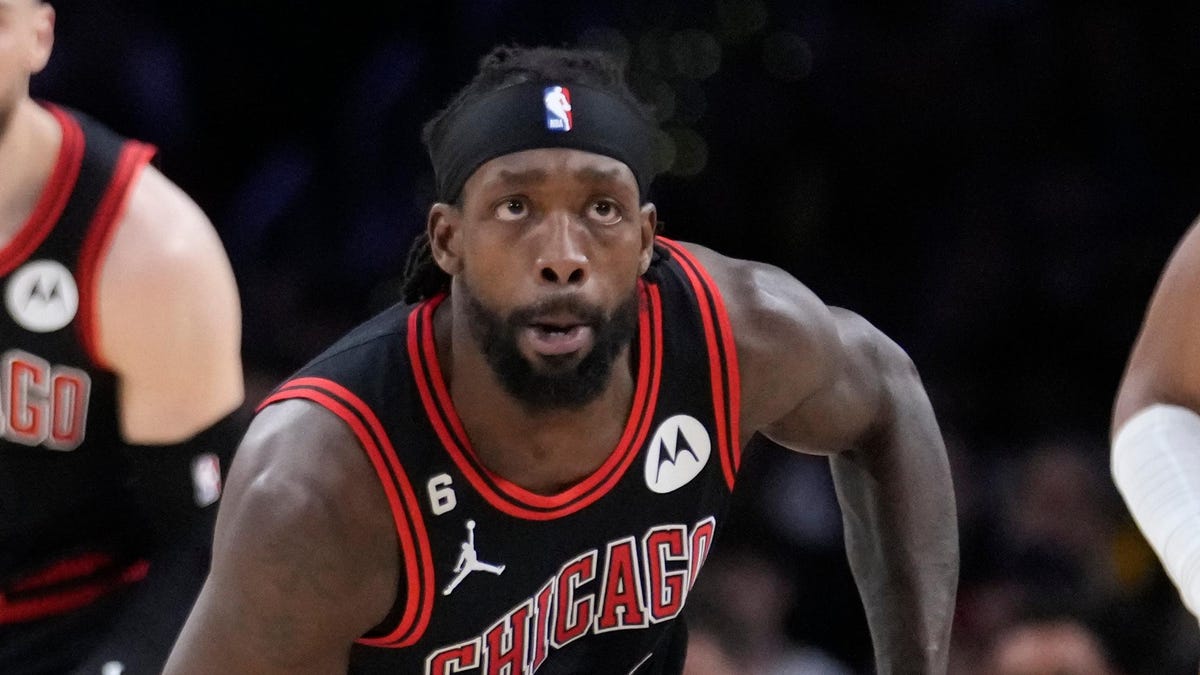 Patrick Beverley shows up LeBron James and Shannon Sharpe in Los Angeles