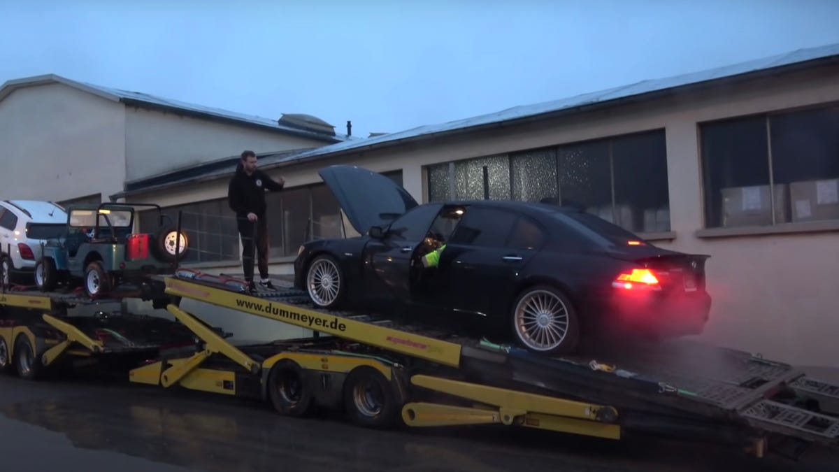 Watch 12 Hours of One Man’s Sisyphean Struggle To Get BMW’s Most-Hated 7-Series Back on the Road