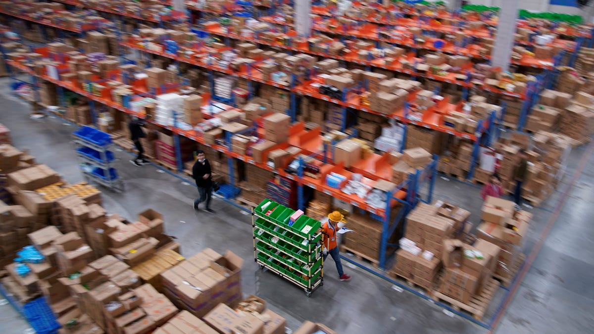 Kinija nori, kad vidaus logistikos įmonės bendradarbiautų su FedEx ir UPS
