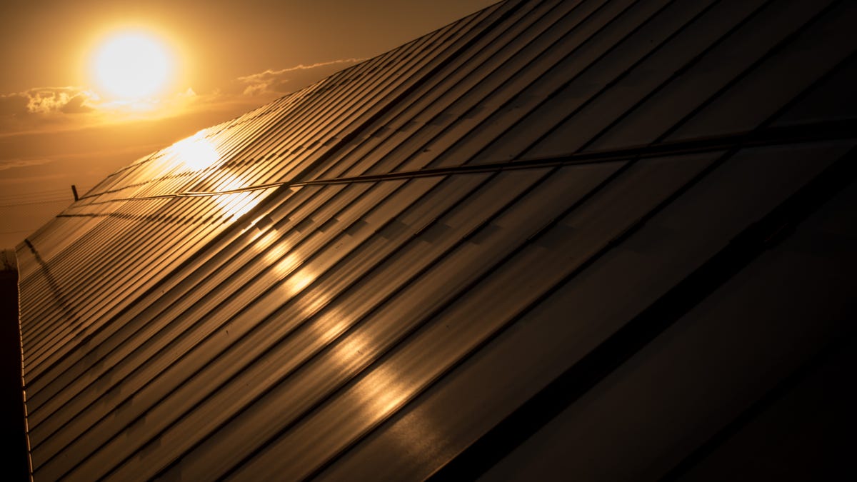 The Future of Solar Is Double-Sided Panels that Follow the Sun - Gizmodo