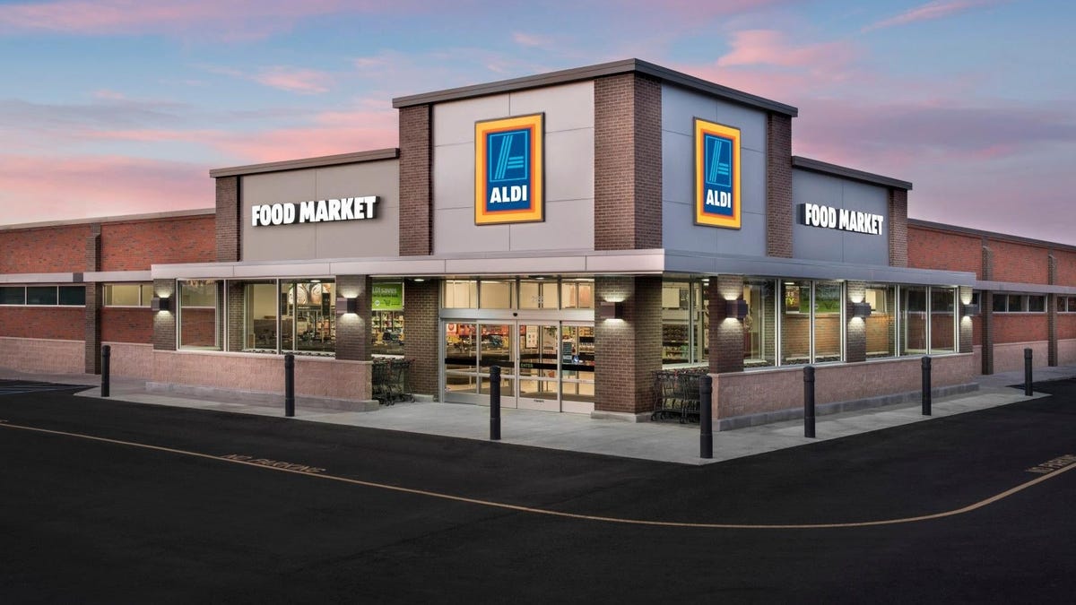 Aldi's canned fried apples inspire fans' culinary creations