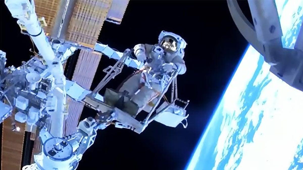 Cosmonaut Rides New Robotic Arm Outside ISS for the First Time