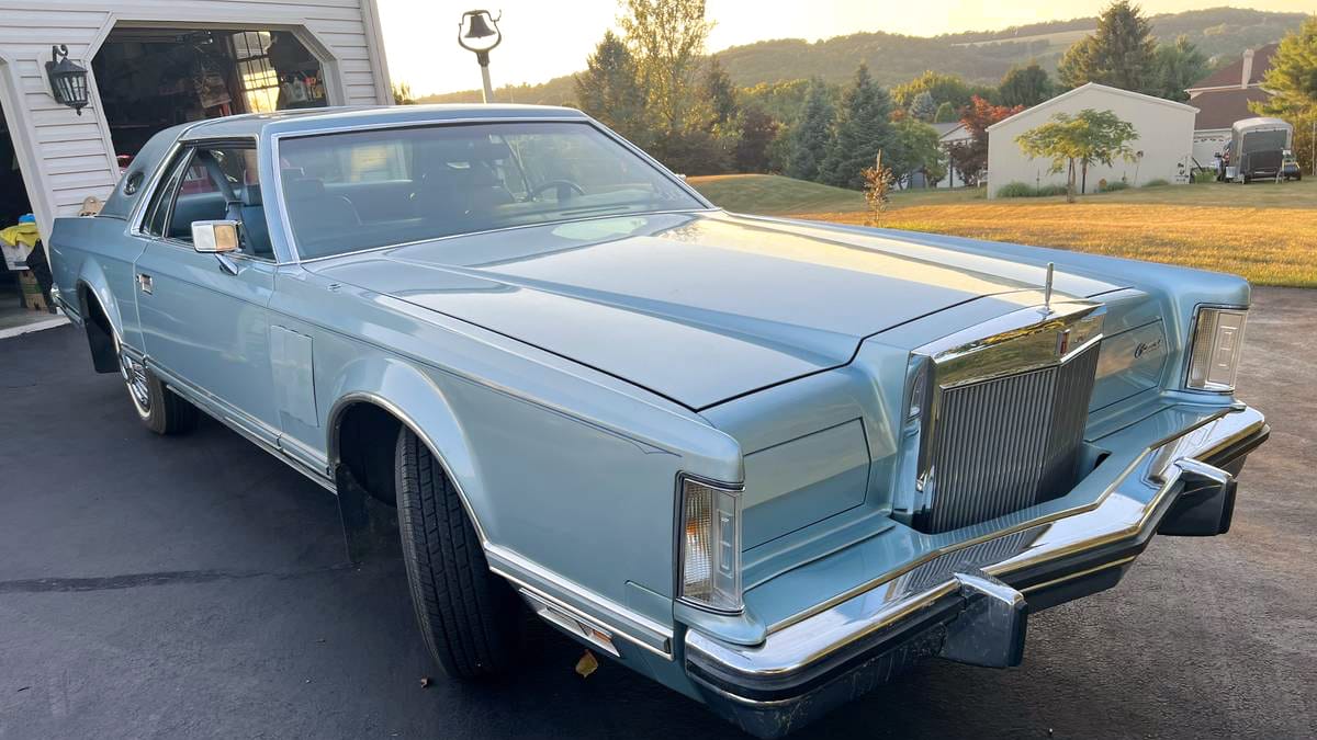 Por US $ 15.500, este 79 Lincoln Mark V é uma pechincha barroca?