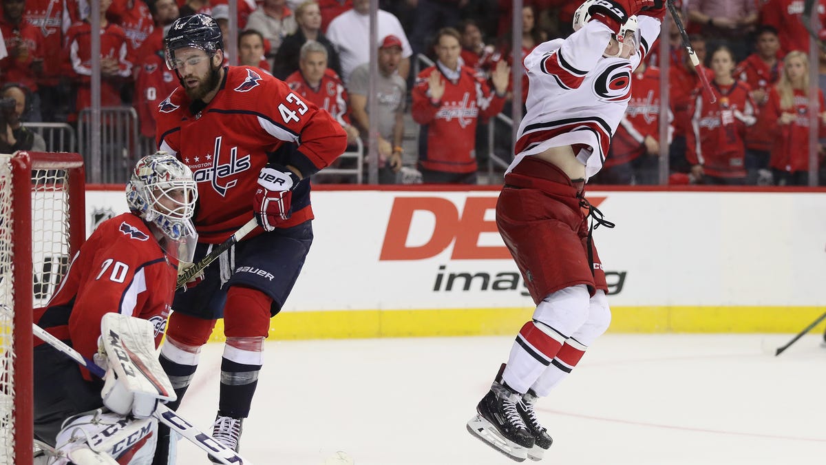 Mr. Game 7' Justin Williams returns to Hurricanes on 1-year deal