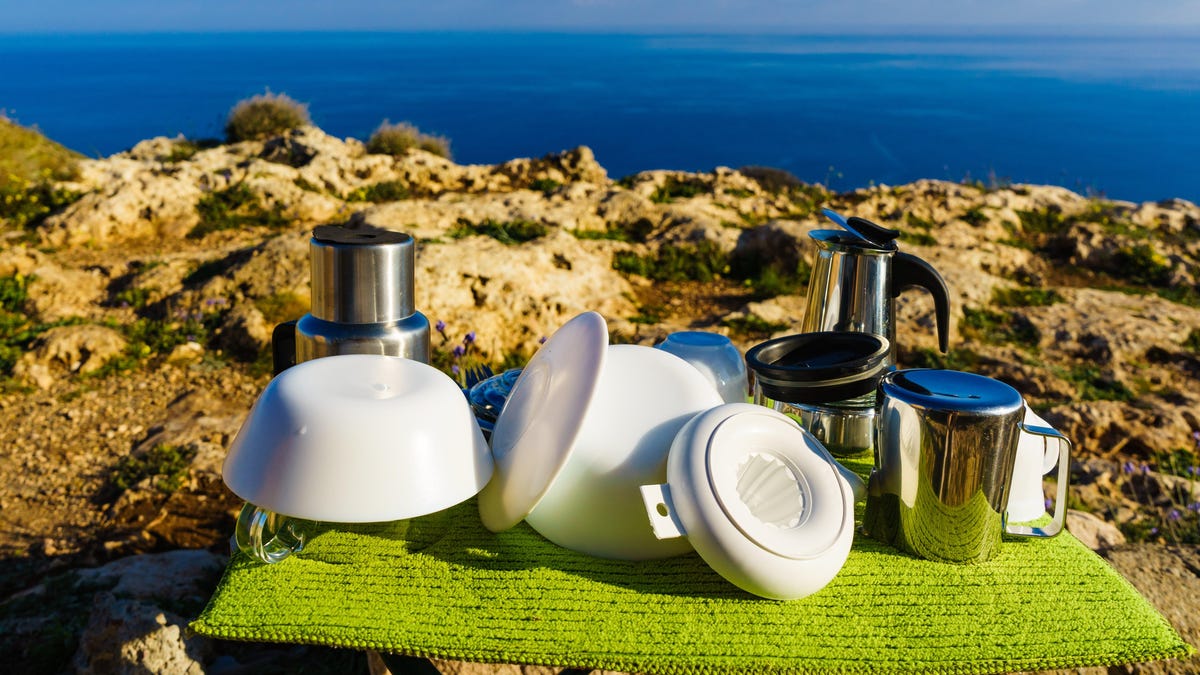 B13A3609Cf5B5F2Bcd3A2D696977D05A The Easiest Way To Clean Your Dishes When You’re Camping