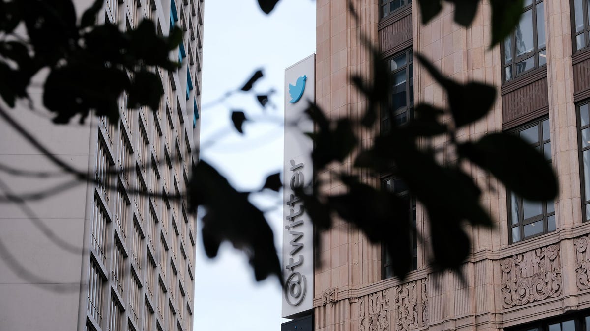 Laid Off Twitter Engineer Accuses Twitter of Retaliation
