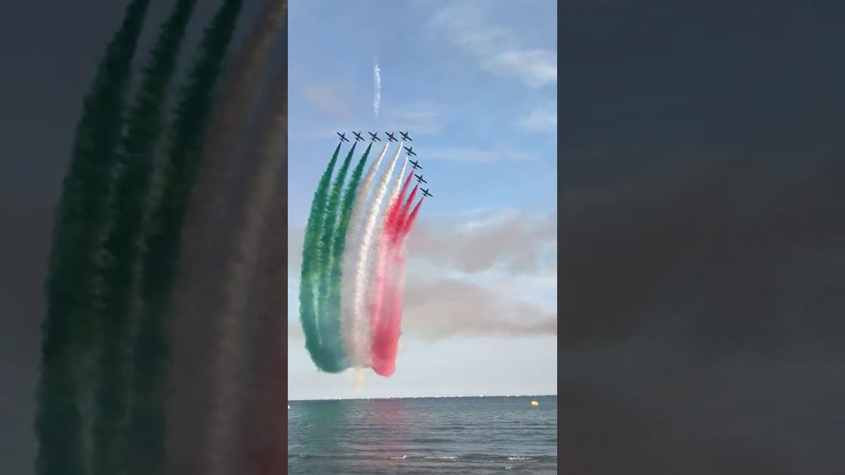 This Italian Airshow Maneuver Looks Like Italy Battling The Coronavirus