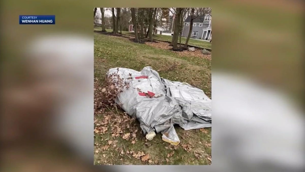 Evacuation Slide Mysteriously Falls Off of a Boeing Plane in Flight and Lands in Family's Yard