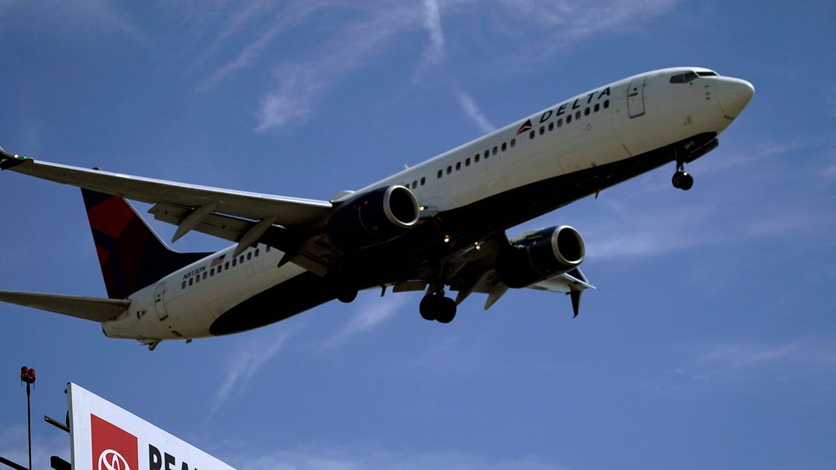 America Made Air Travel Safe But Doesn’t Care About Road Travel