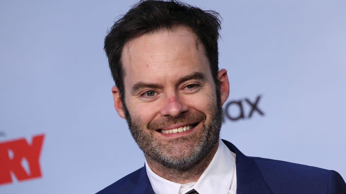 Bill Hader was the only celeb wearing a mask at the 2022 Emmys